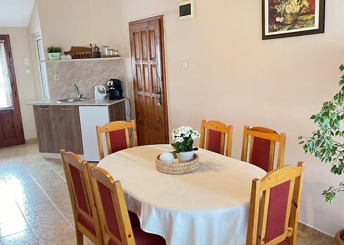 къща за гости загорски *